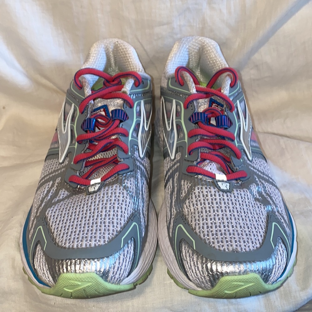BROOKS Ravenna 6 Sneakers-9.5 - Picture 3 of 8